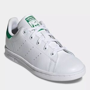 ⭐️Adidas Stan Smith⭐️